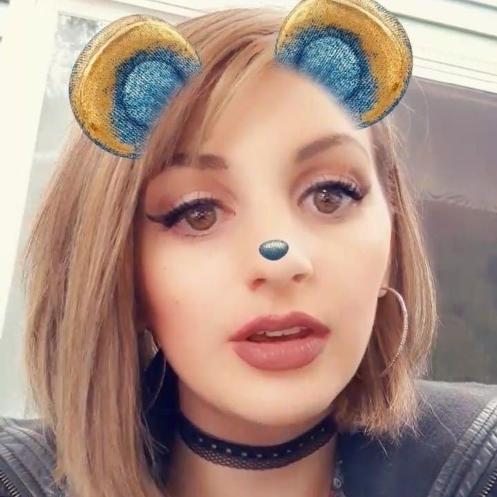 Meet your Posher, Casey amanda